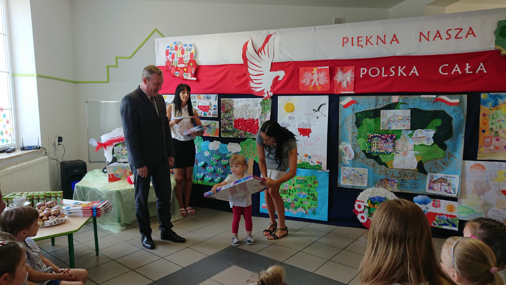 Piękna nasza Polska cała w Bajce