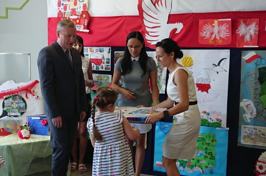 Piękna nasza Polska cała w Bajce