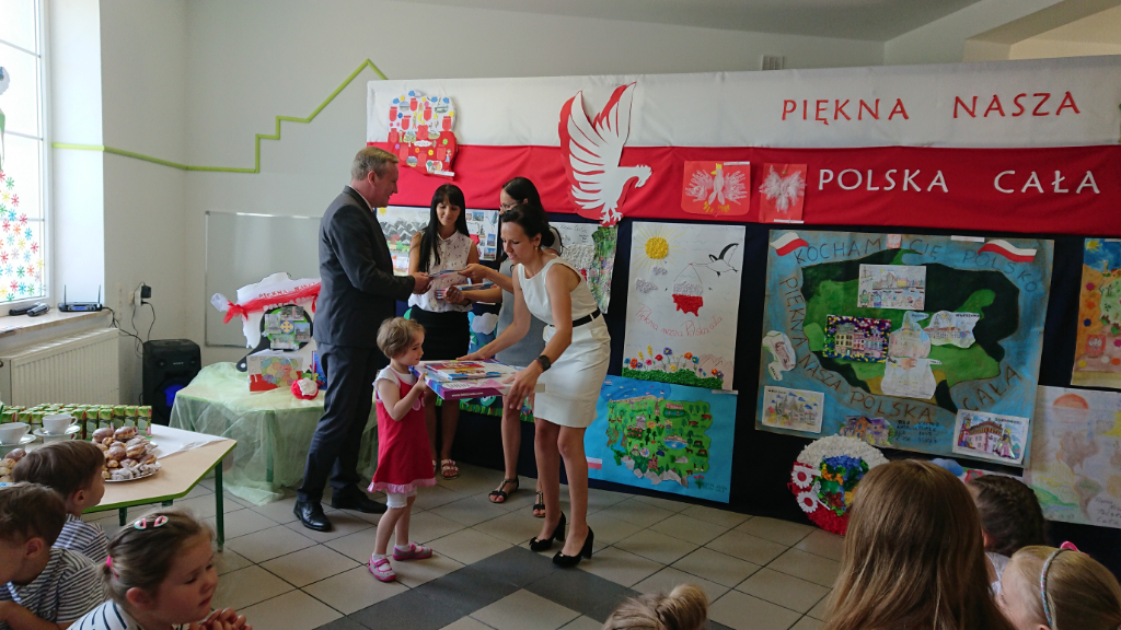 Piękna nasza Polska cała w Bajce