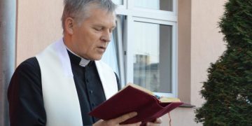 Proboszcz odchodzi z parafii. Wiemy, kto go zastąpi