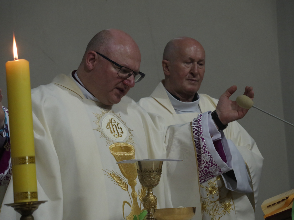 Ks. Jacek Dziel oficjalnie proboszczem ZDJĘCIA