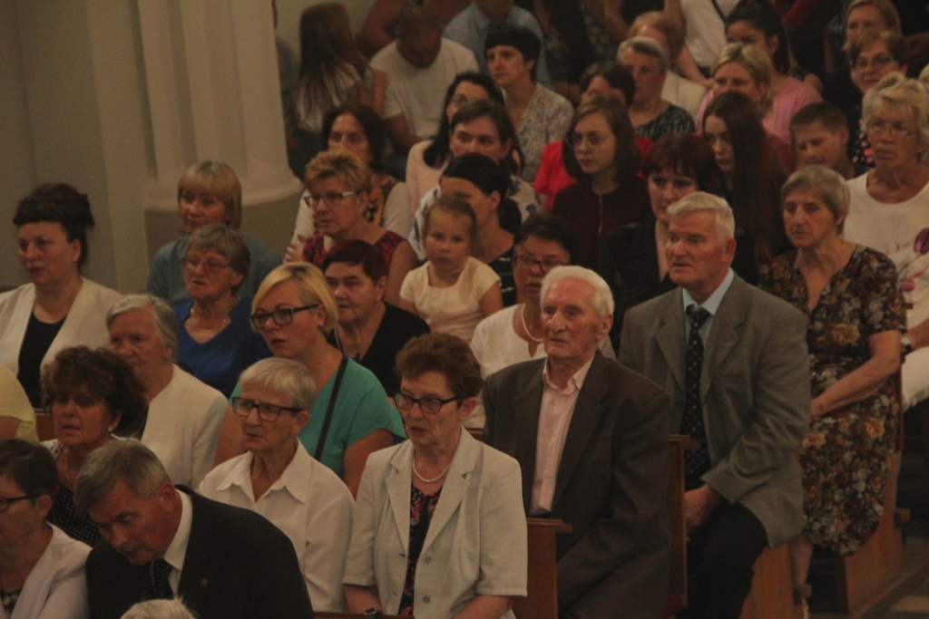 Ks. Jacek Dziel oficjalnie proboszczem ZDJĘCIA