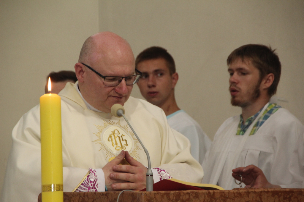 Ks. Jacek Dziel oficjalnie proboszczem ZDJĘCIA
