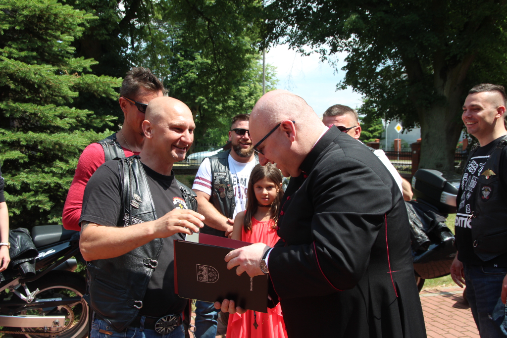 Ks. Jacek Dziel oficjalnie proboszczem ZDJĘCIA