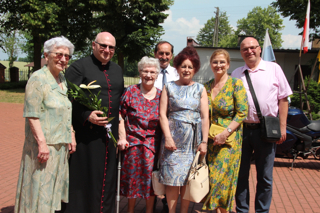 Ks. Jacek Dziel oficjalnie proboszczem ZDJĘCIA