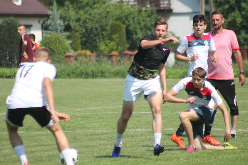 Dwanaście zespołów w trzynastym turnieju FOTO