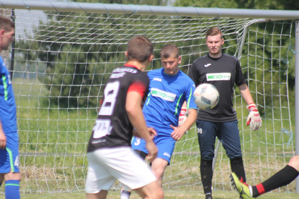 Dwanaście zespołów w trzynastym turnieju FOTO