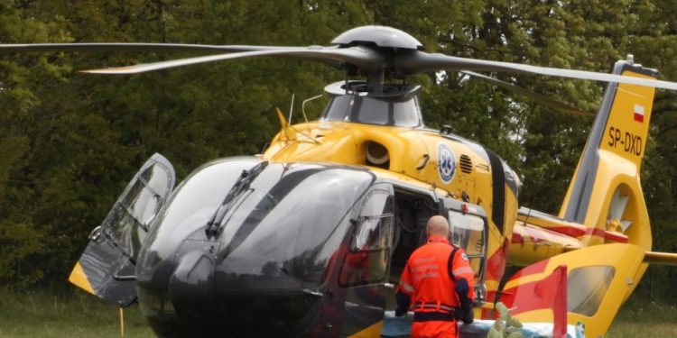 Wypadek w Sierakowie. Wezwano helikopter