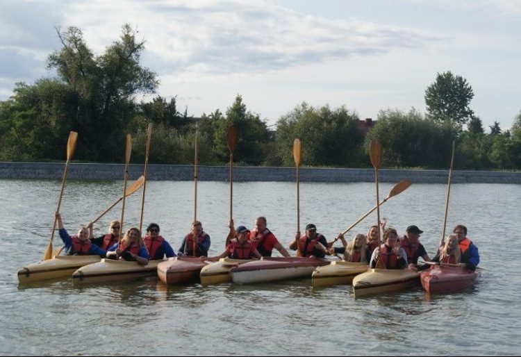 Spływ kajakowy po słupeckim jeziorze