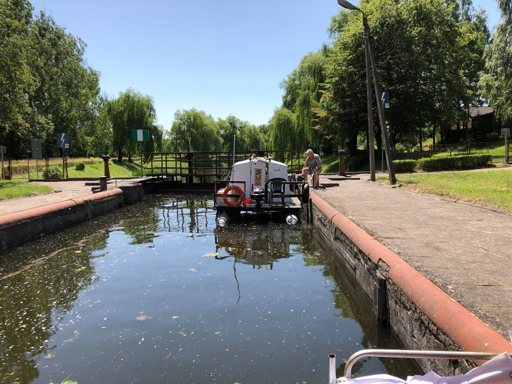 Słupeccy tratwiarze na szlaku Biebrzy ZDJĘCIA