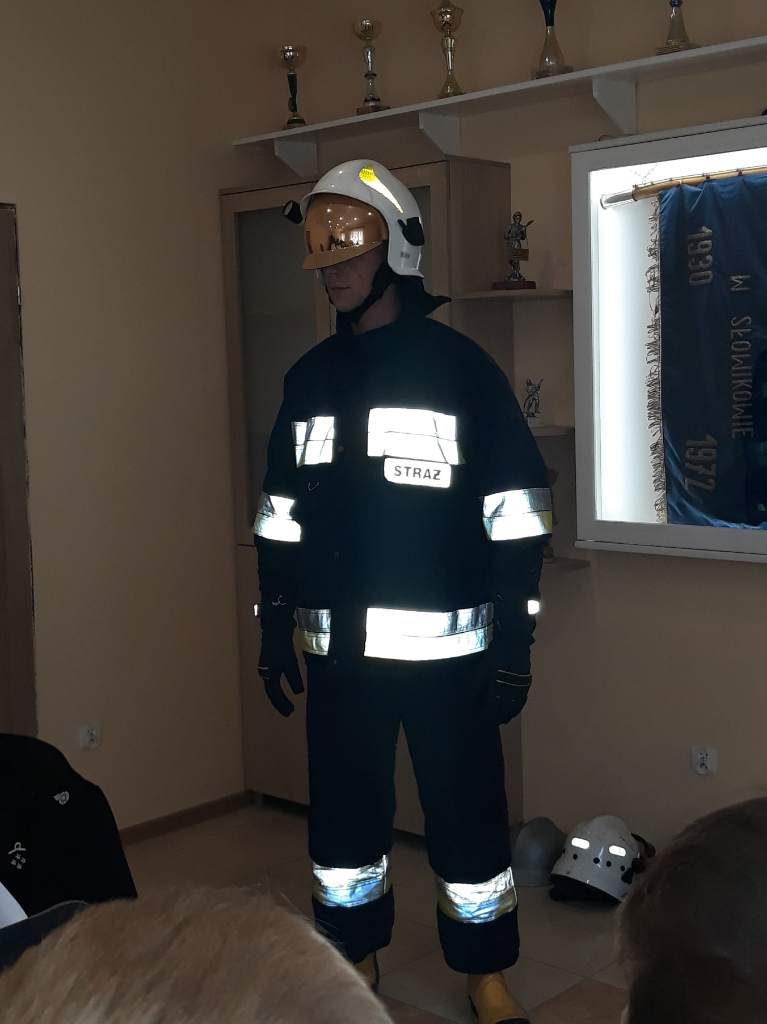 Strażacy z OSP Słowikowo dla dzieci i młodzieży