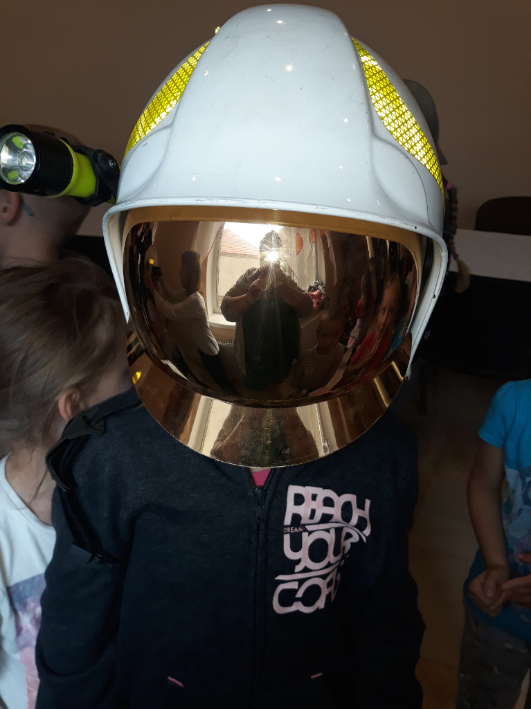 Strażacy z OSP Słowikowo dla dzieci i młodzieży