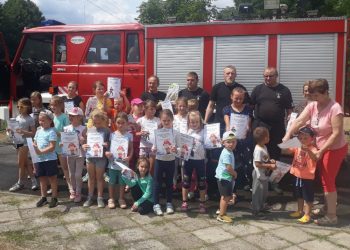 Strażacy z OSP Słowikowo dla dzieci i młodzieży