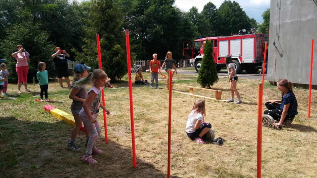 Strażacy z OSP Słowikowo dla dzieci i młodzieży