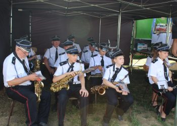 Nadanie sztandaru jednostce w Samarzewie