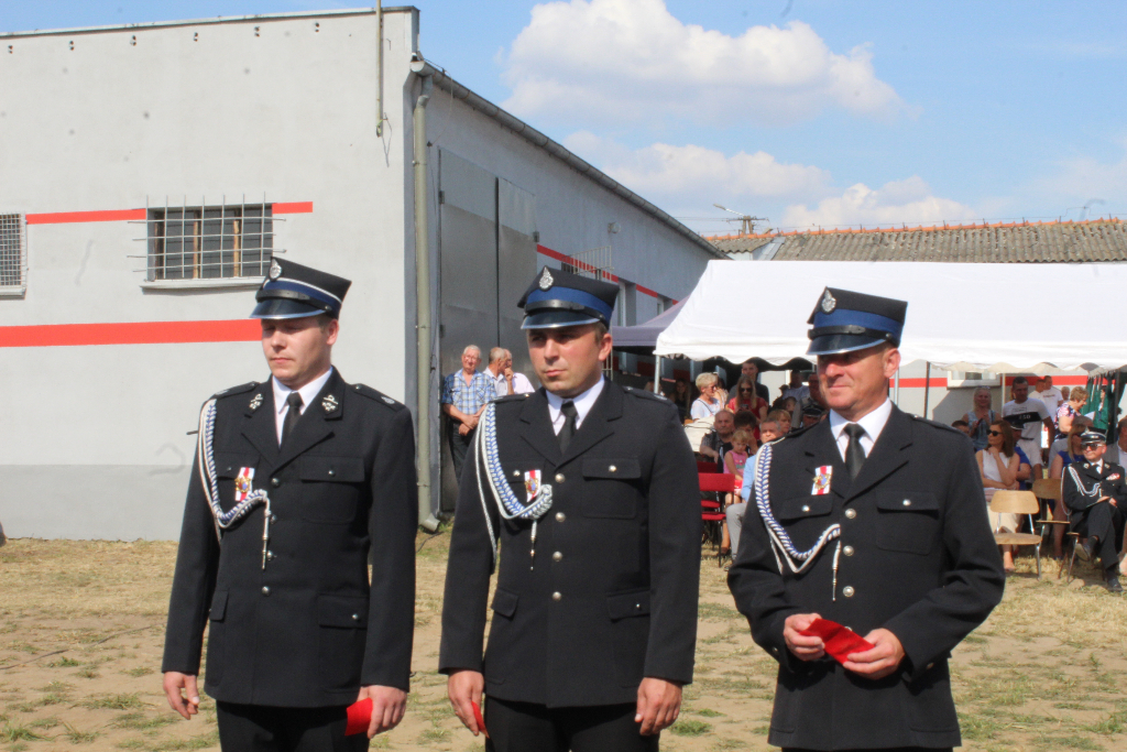 Nadanie sztandaru jednostce w Samarzewie