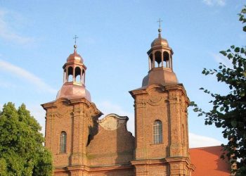 Mają dość płacenia na listy księdza