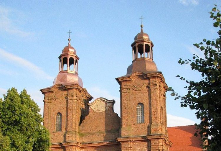 Mają dość płacenia na listy księdza