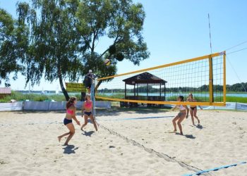 Powidz. Zapraszają na plażowe turnieje