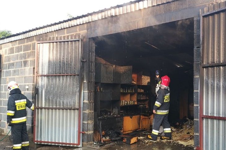 Paliło się w Sierniczu Wielkim ZDJĘCIA