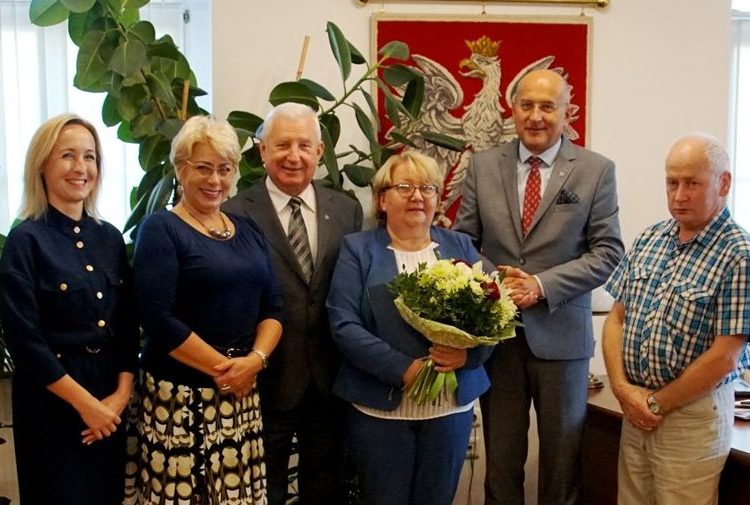 Kierownik odchodzi na emeryturę