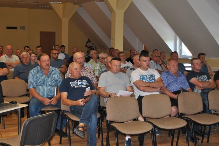 Prezesi i naczelnicy OSP spotkali się w komendzie