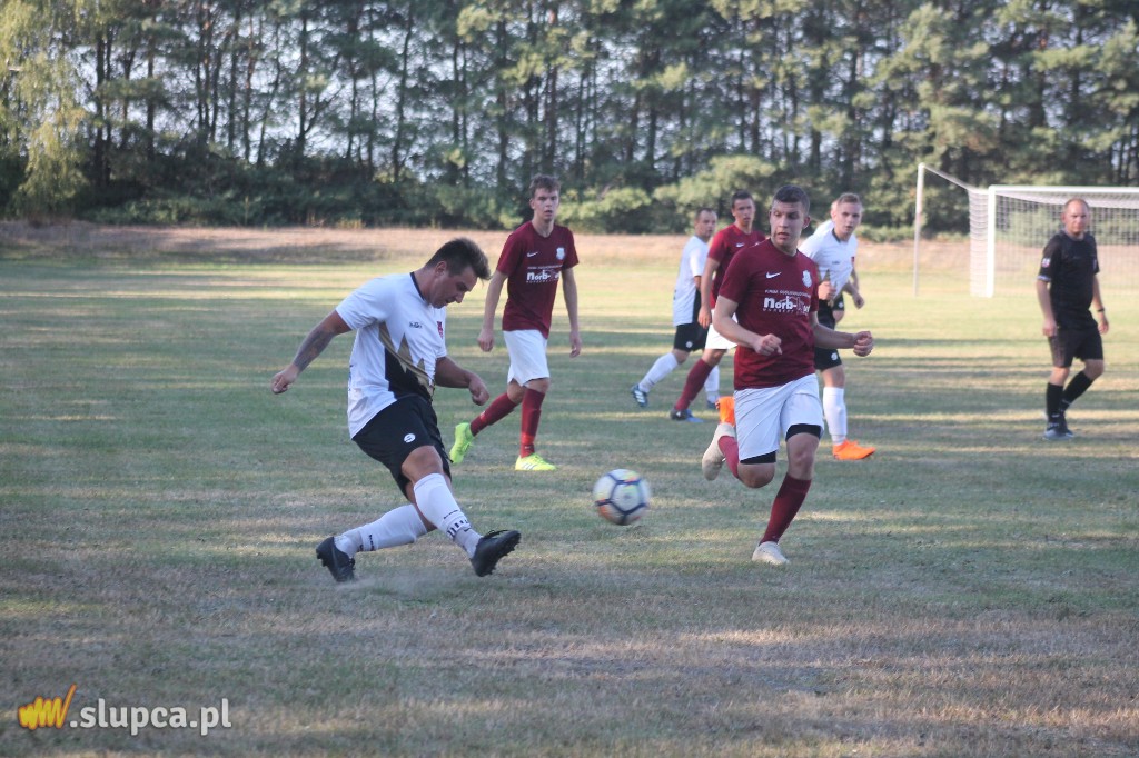 Szalony mecz w Pyzdrach. Kłos II ogrywa Orły FOTO