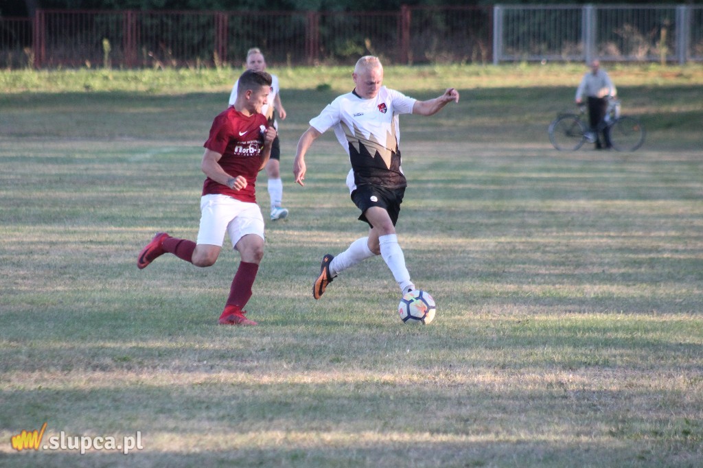 Szalony mecz w Pyzdrach. Kłos II ogrywa Orły FOTO