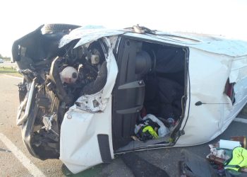 Jedna osoba w szpitalu po wypadku busa ZDJĘCIA