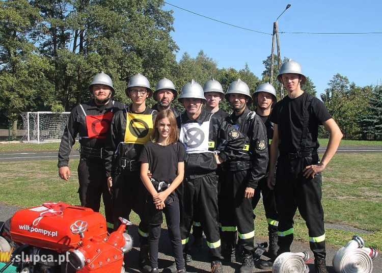Powiatowe zawody sportowo pożarnicze OSP  (foto)