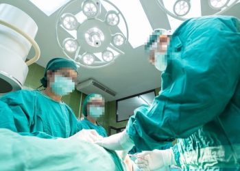 Dyrektor szpitala zawiesił lekarza, który operował panią Emilię