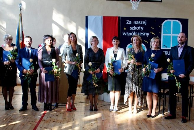 Nauczyciele dostali nagrody starosty