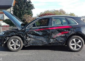 Wypadek w Cieninie. Kierowca trafił do szpitala ZDJĘCIA