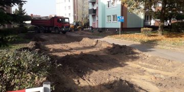 Budują parking. Będzie ponad 20 miejsc