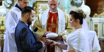 Weronika i Damian. Sto lat Młodej Parze!