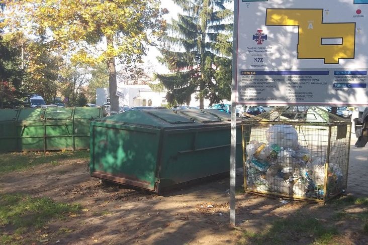 Szpital płaci 1000% więcej za śmieci