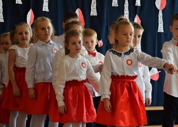 W szkołach świętowali Dzień Niepodległości