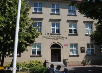 W Jedynce karzą za zachowanie