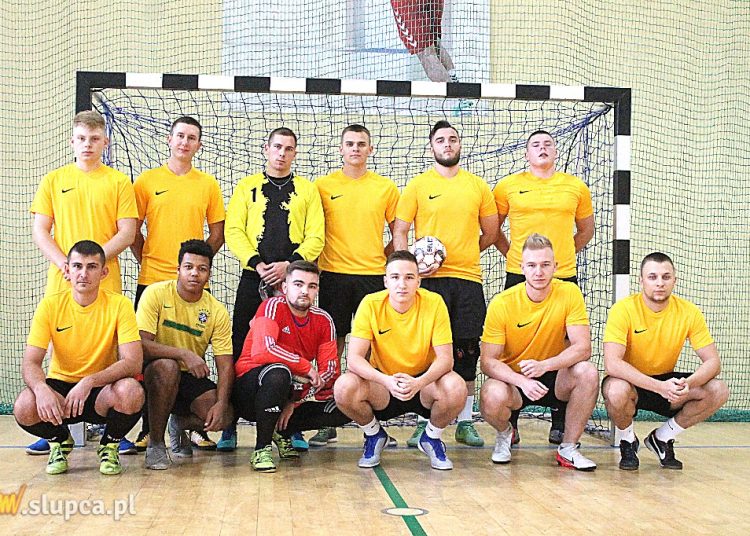 SLHPN. W czwartej serii lider zagra z beniaminkiem