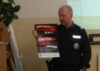 Policjanci w Jedynce. Przestrzegali uczniów