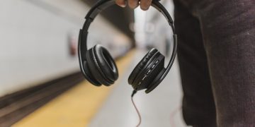 Słuchawki na prezent – jakie wybrać?