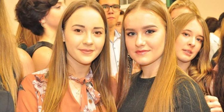 Połowinki w Ogólniaku. Zobacz zdjęcia