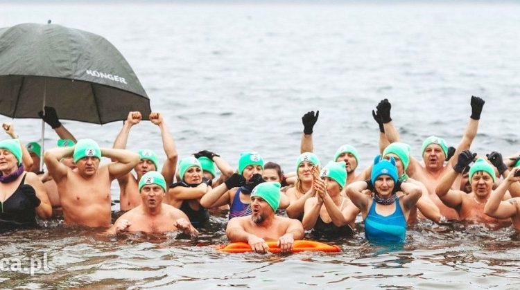 Zapraszają na Mikołajkowe Morsowanie