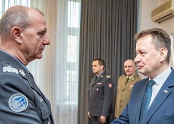 Dowódca szefem wojsk lotniczych