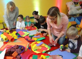 Przygoda z walizką pełną klocków 