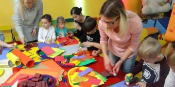 Przygoda z walizką pełną klocków 