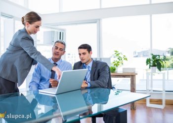 Meble biurowe a wzrost efektywności pracowników – doradza firma z Katowic