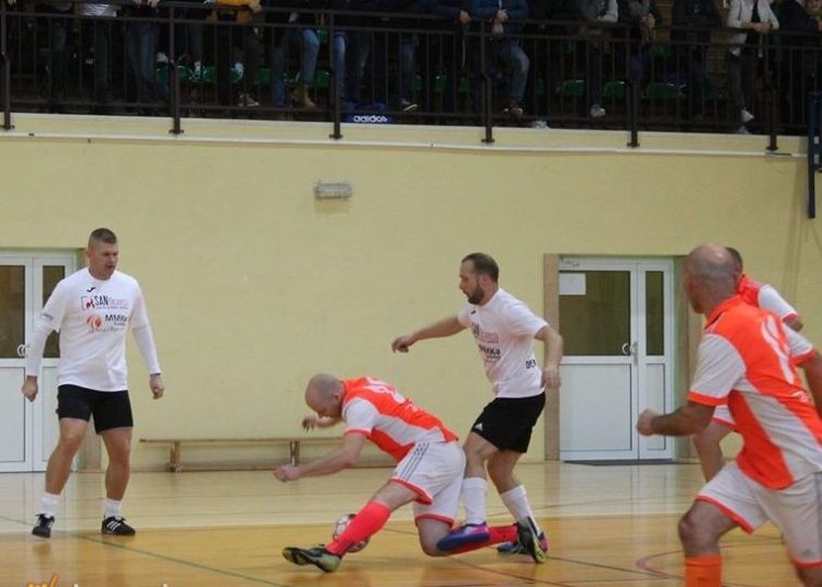 SLHPN. Kto zatrzyma Wartę i Familiadę?