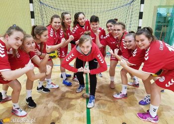 Szczypiornistki Hagardu po ostatnim tegorocznym treningu