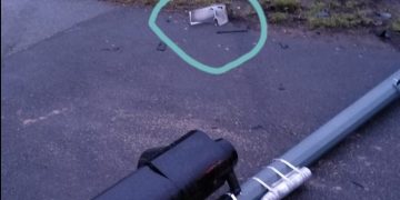 Staranował sygnalizację i uciekł. Został już namierzony